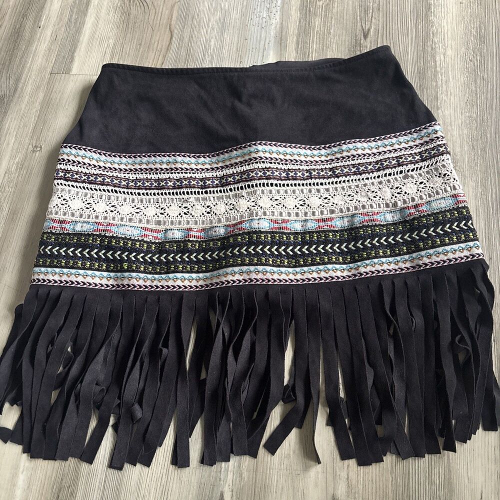 Apache Made In France Boho Embroidered Festival Crochet Fringe Mini Skirt
